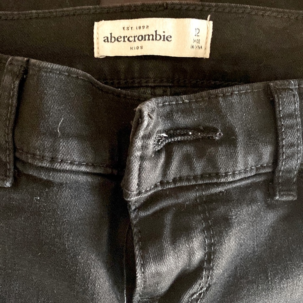 Abercrombie Kids girls size 12 Black stretch denim jean